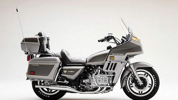 Descargar Manual Moto Honda GL 1100 Aspencade 1982 de Usuario Descarga en PDF GRATIS