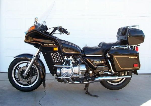 Descargar Manual Moto Honda GL 1100 Interstate 1982 de Usuario Descarga en PDF GRATIS