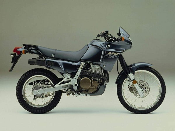 Descargar Manual Moto Honda NX 650 1989 Reparación y Servicio