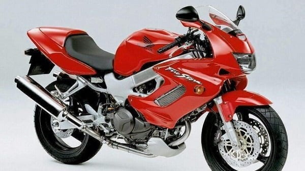 Descargar Manual Moto Honda VTR 1000 F 2002 de Usuario Descarga en PDF GRATIS