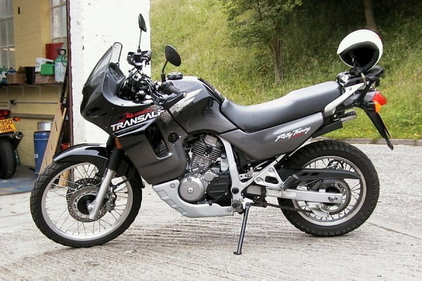 Manual Moto Honda XL 650 V Transalp 1987 Reparaci贸n y Servicio