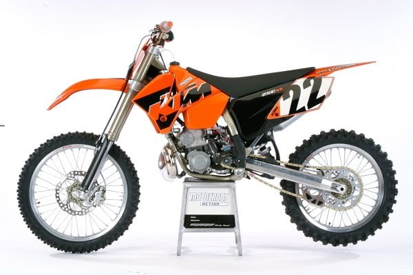 Descargar Manual Moto KTM 250 2005 Reparación y Servicio