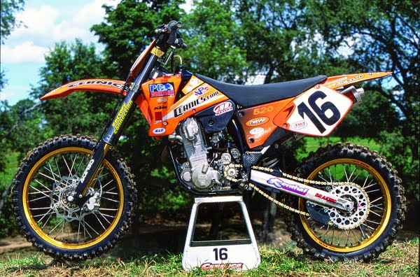 Descargar Manual Moto KTM 520 2001 Reparación y Servicio