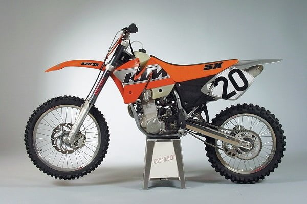 Descargar Manual Moto KTM 520 2003 Reparación y Servicio