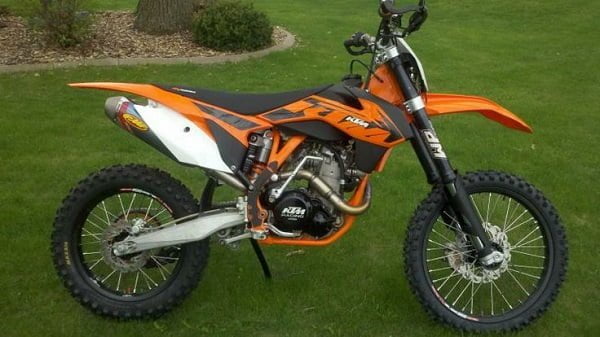 Descargar Manual Moto KTM 525 2003 Reparación y Servicio