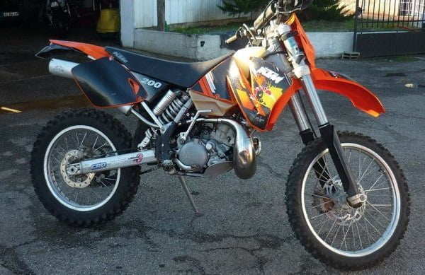 Descargar Manual Moto KTM 200 ECX 2001 DESCARGAR GRATIS