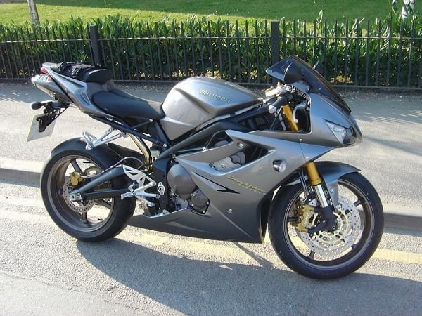 Descargar Manual Moto Triumph Daytona 675 2007 Reparación y Servicio