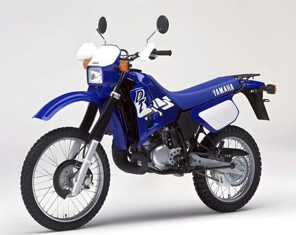 Descargar Manual Moto Yamaha DT 125 1999 Reparación y Servicio