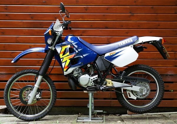 Descargar Manual Moto Yamaha DT 125 R 1997 Reparación y Servicio