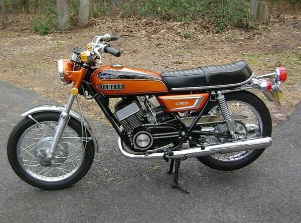 Descargar Manual Moto Yamaha R5C 1972 Reparación y Servicio