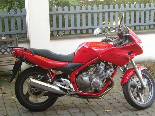 Manual Moto Yamaha XJ 600 S Diversion 1994 Reparación y Servicio