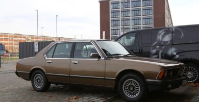 Descargar Manual PDF BMW 728i 1977 de Reparación DESCARGA GRATIS