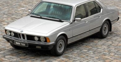 Descargar Manual PDF BMW 735i 1979 de Reparación DESCARGA GRATIS