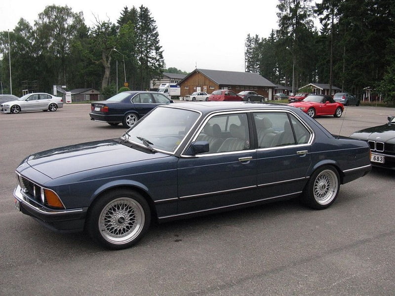 Descargar Manual PDF BMW 735i 1980 de Reparación DESCARGA GRATIS