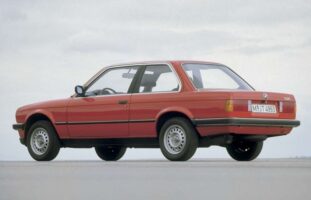 Descargar Manual PDF BMW Serie 3 E30 1988 de Reparación DESCARGA GRATIS