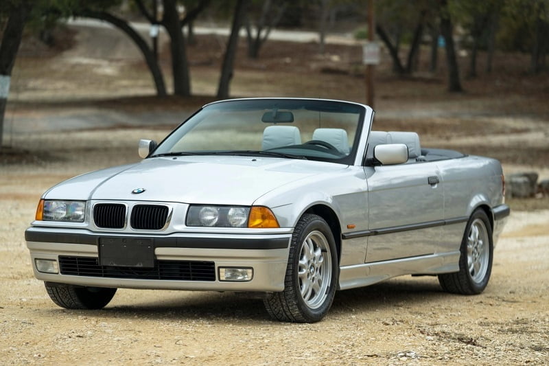 Descargar Manual PDF BMW 323i Convertible 1995 de Reparación DESCARGA GRATIS