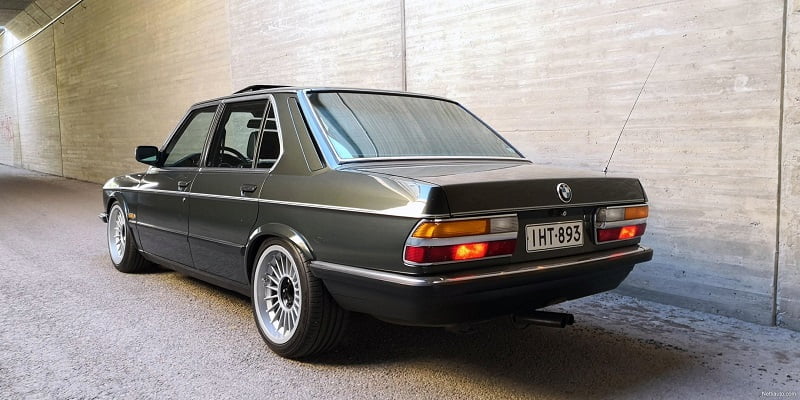 Descargar Manual PDF BMW 535i 1985 de Reparación DESCARGA GRATIS