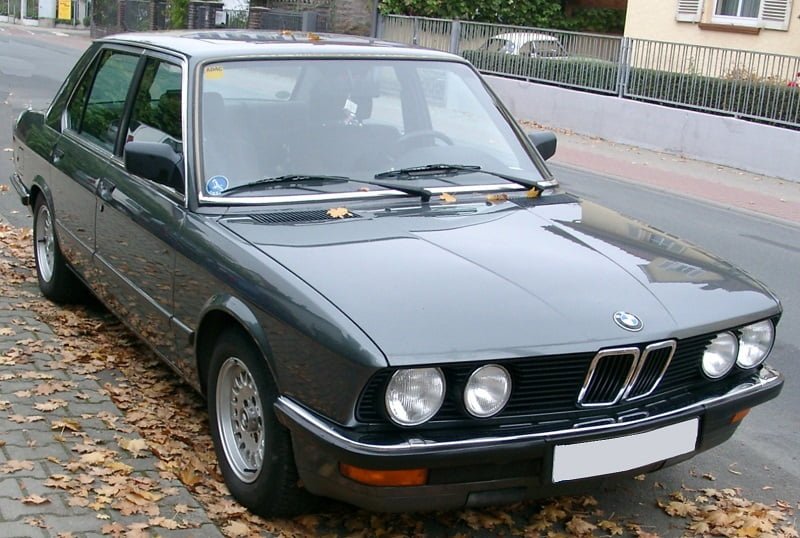 Descargar Manual PDF BMW Serie 5 1985 de Reparación DESCARGA GRATIS