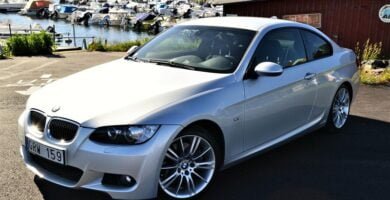 Descargar Manual PDF BMW 325i Coupe 2008 de Reparación DESCARGA GRATIS