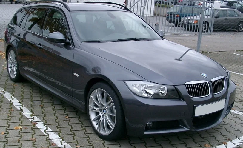 Descargar Manual PDF BMW 325i Touring 2005 de Reparación DESCARGA GRATIS