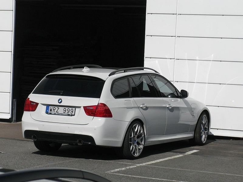 Manual PDF BMW 335i Touring 2008 de Reparación DESCARGA GRATIS