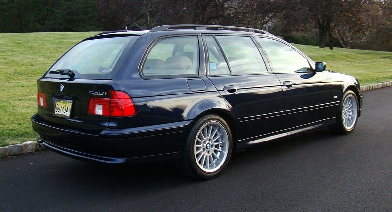 Descargar Manual PDF BMW 540i Touring 2001 de Reparación DESCARGA GRATIS