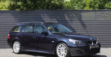 Descargar Manual PDF BMW 545i Touring 2003 de Reparación DESCARGA GRATIS