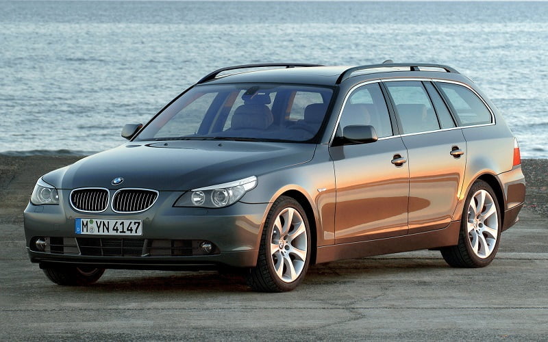 Descargar Manual PDF BMW 545i Touring 2004 de Reparación DESCARGA GRATIS