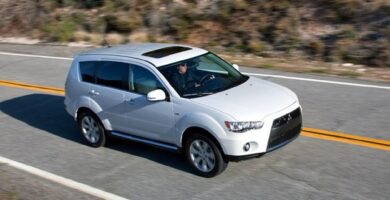 Descargar Manual Mitsubishi OUTLANDER 2010 de Catalogo de Partes DESCARGA GRATIS