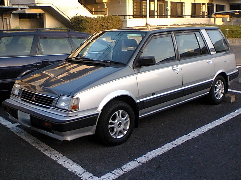 Descargar Manual Mitsubishi SPACE WAGON 1984 de Catalogo de Partes DESCARGA GRATIS