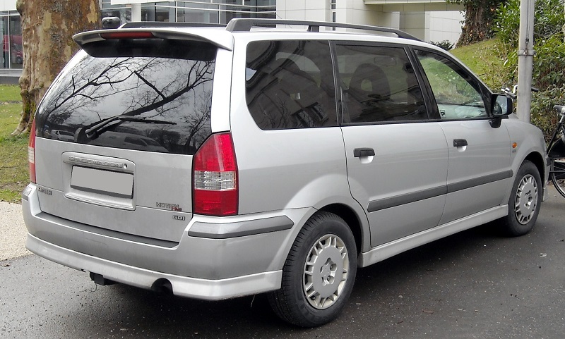 Descargar Manual Mitsubishi SPACE WAGON 2004 de Catalogo de Partes DESCARGA GRATIS