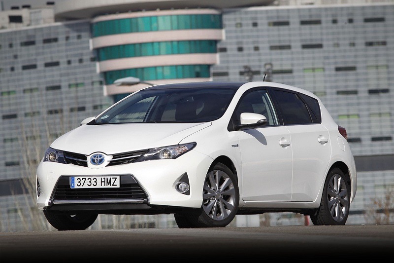 Descargar Manual Toyota Auris Híbrido 2014 de Usuario