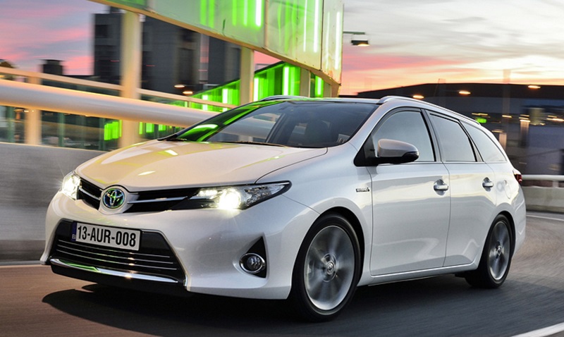 Descargar Manual Toyota auris touring sports 2014 de Usuario