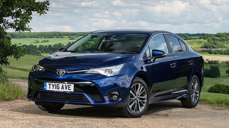 Descargar Manual Toyota Avensis 2017 de Usuario