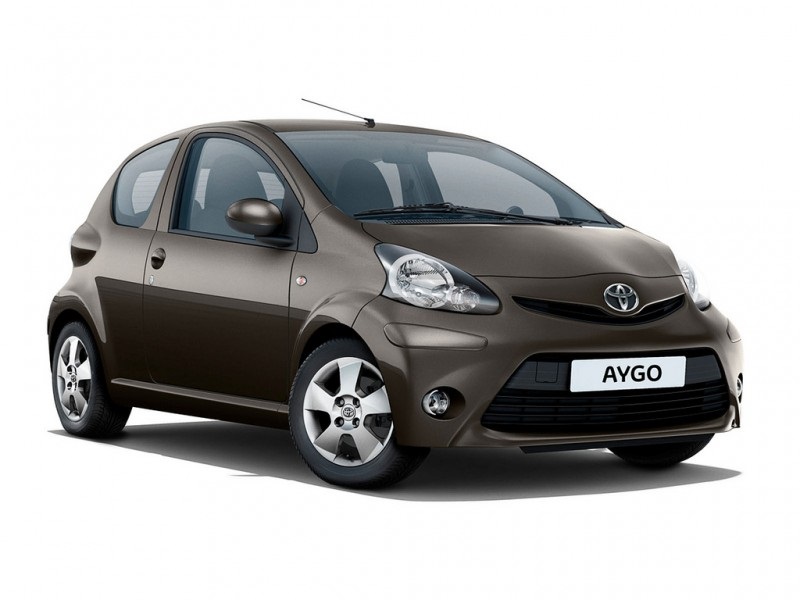 Descargar Manual Toyota Aygo 2012 de Usuario