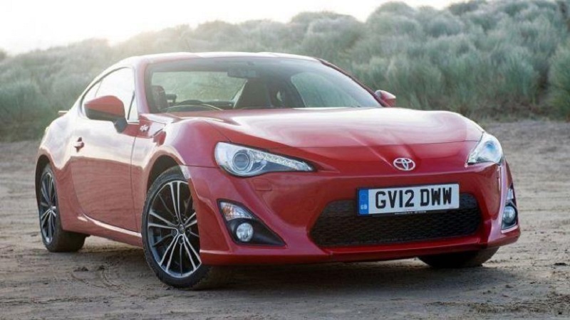 Descargar Manual Toyota GT86 2013 de Usuario