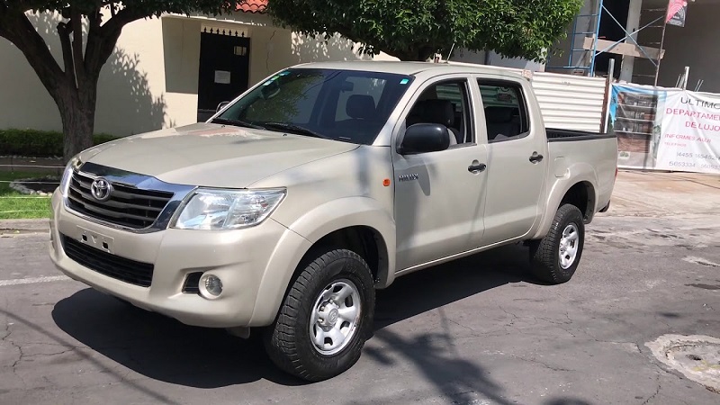 Descargar Manual Toyota Hilux 2012 de Usuario