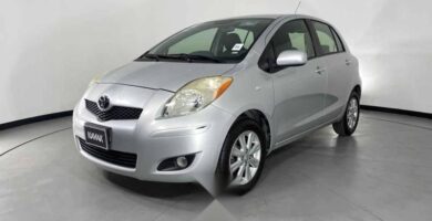 Descargar Manual Toyota Yaris Hatchback 2010 de Usuario