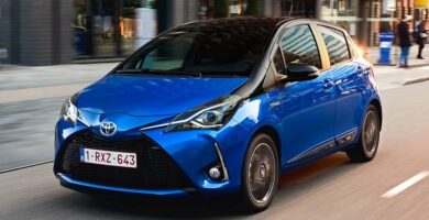 Descargar Manual Toyota Yaris Hybrid 2017 de Usuario