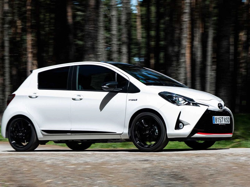 Descargar Manual Toyota Yaris Hybrid 2019 de Usuario