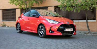 Descargar Manual Toyota Yaris Hybrid 2021 de Usuario