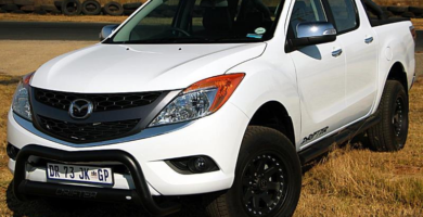 Descargar Manual Mazda BT-50 2015 de Usuario