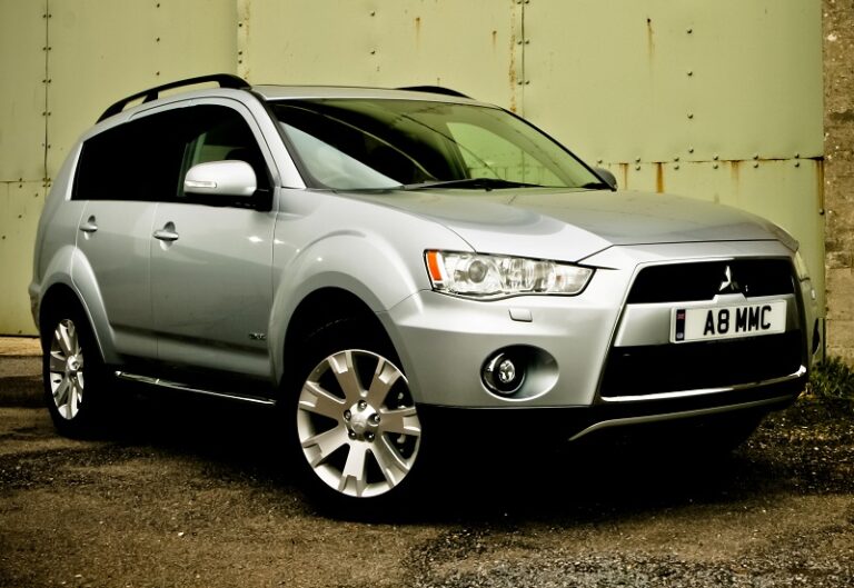 Manual de Propietario Mitsubishi Outlander Diesel 2011 Descargar PDF Gratis