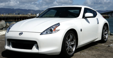 Descargar Manual Nissan 370Z Coupe 2010 de Usuario