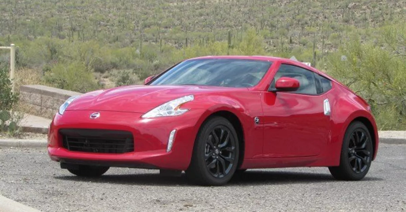 Descargar Manual Nissan 370Z Coupe 2016 de Usuario