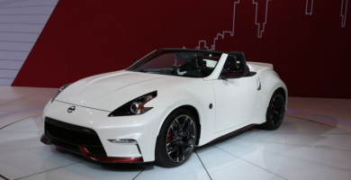 Descargar Manual Nissan 370Z Roadster 2015 de Usuario