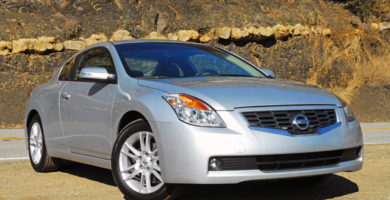 Descargar Manual Nissan Altima Coupe 2009 de Usuario