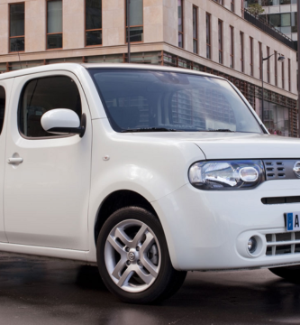 Descargar Manual Nissan Cube 2010 de Usuario