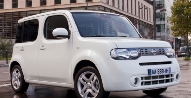 Descargar Manual Nissan Cube 2010 de Usuario