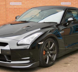 Descargar Manual Nissan GT-R 2009 de Usuario